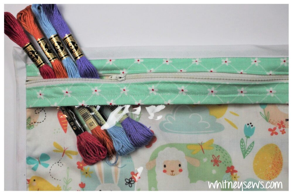 How To Make a Project Bag, Lined with Zipper, perfect for Cross Stitch  Projects! 